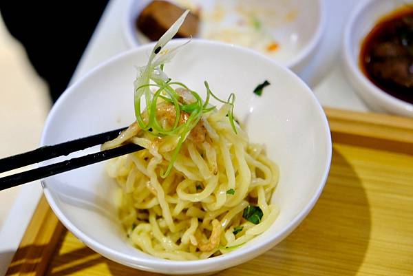【台北士林美食】秋冬最強!仕紳品麵|法式雞湯x創意一麵兩吃|