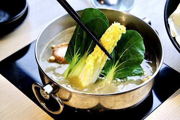 【中和必吃火鍋】海牧鍋物超狂蒙古孜然&養生藥燉湯底!美國安格