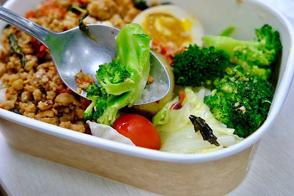 台北信義區健康餐盒推薦|YUMMY MEAL食厘米蒸烤餐盒專