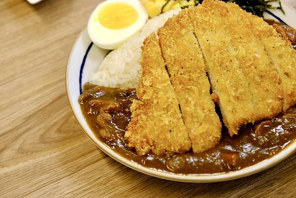 三重平價美食推薦!🔥丼品香咖哩飯、丼飯必吃!超高CP值炸豬排