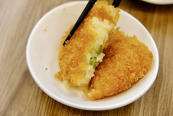 三重平價美食推薦!🔥丼品香咖哩飯、丼飯必吃!超高CP值炸豬排