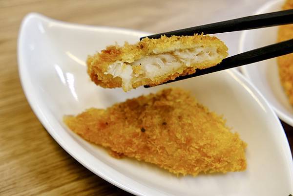 三重平價美食推薦!🔥丼品香咖哩飯、丼飯必吃!超高CP值炸豬排