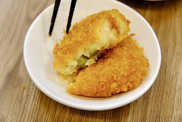 三重平價美食推薦!🔥丼品香咖哩飯、丼飯必吃!超高CP值炸豬排