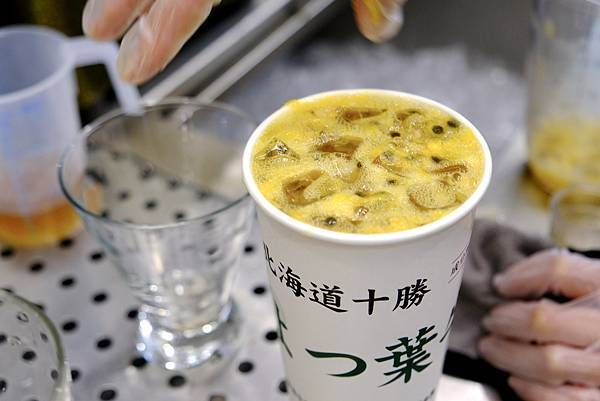 台北東區超人氣手搖飲沫茗手作茶專売!🍵 抹茶控天堂,必喝金箔