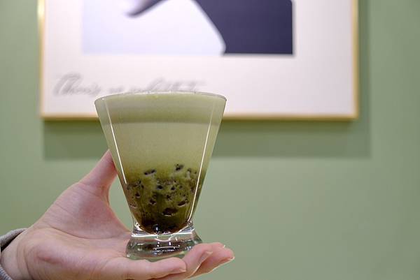 台北東區超人氣手搖飲沫茗手作茶專売!🍵 抹茶控天堂,必喝金箔