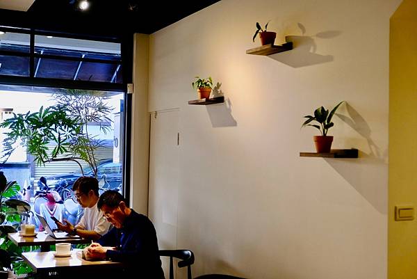 鳥作咖啡|甜點控天堂!必吃焦糖生乳捲、抹茶塔、草莓覆盆子歐培