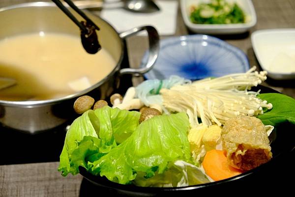 🔥【中和深夜食堂推薦】川魚堂藥膳火鍋超暖心開箱｜羊肉爐/當歸