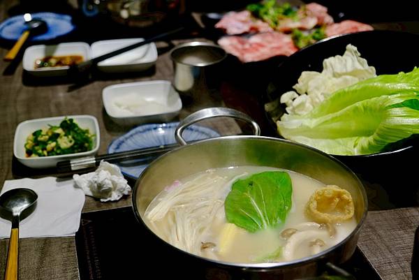 🔥【中和深夜食堂推薦】川魚堂藥膳火鍋超暖心開箱｜羊肉爐/當歸
