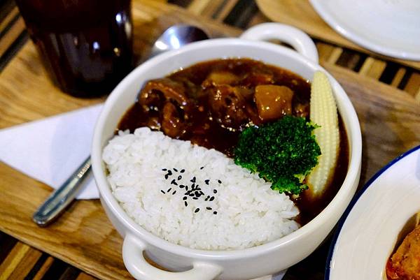 🌟都市裡的秘密角落!共享咖啡廳美食、展覽與租借空間一次滿足,