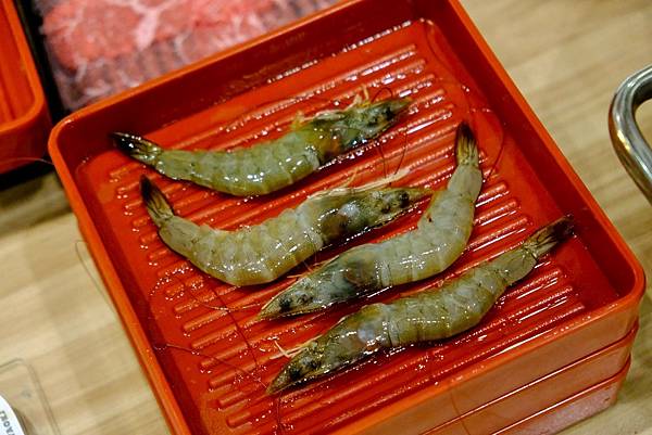 【嘉義火鍋推薦】尊皇嚮鍋尊爵方案超豪華開吃!和牛、海鮮、壽星