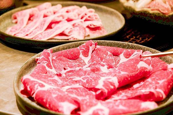 【呷哺呷哺南西店🔥】頂級海陸雙人套餐開箱!澳洲和牛、鹿兒島A