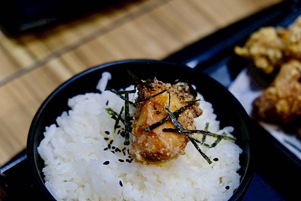 【樹林美食】巨猩食堂日式套餐開箱|酥脆炸豬排、香濃炒烏龍!下