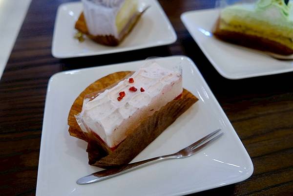 鶯歌放鬆小旅行 🍰🧃|玉津咖啡 Y.J COFFEE 國慶店