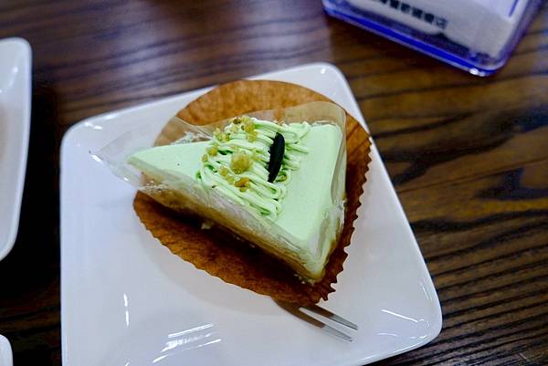 鶯歌放鬆小旅行 🍰🧃|玉津咖啡 Y.J COFFEE 國慶店