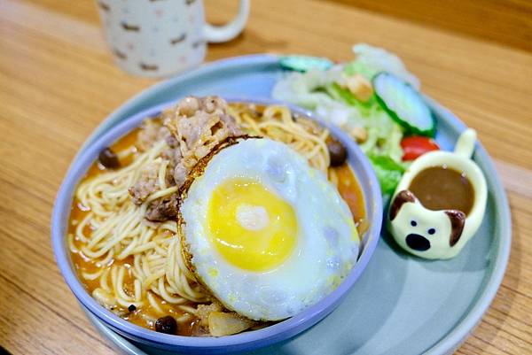 【Mr.達樂 Brunch開箱】寵物友善X鐵板麵X舒肥三明治