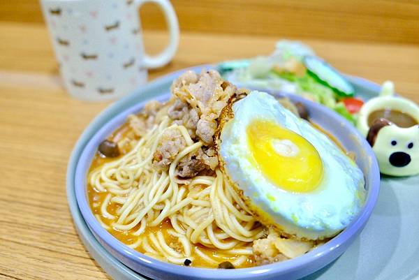 【Mr.達樂 Brunch開箱】寵物友善X鐵板麵X舒肥三明治