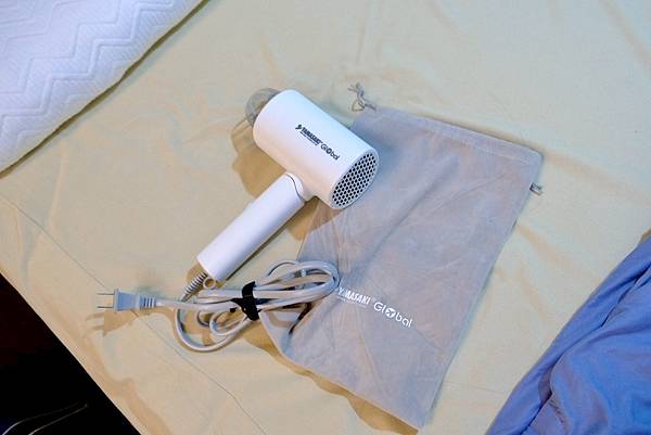 【露營＆居家必備！】YAMASAKI吹風機＋掛燙機開箱｜全電