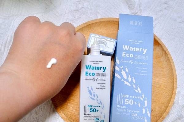 夏日保養神隊友!從洗臉到防曬,打造上班族水光肌的秘密武器 f