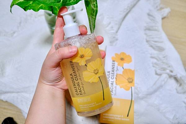 夏日保養神隊友!從洗臉到防曬,打造上班族水光肌的秘密武器 f