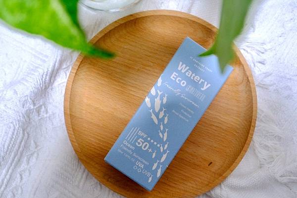 夏日保養神隊友!從洗臉到防曬,打造上班族水光肌的秘密武器 f