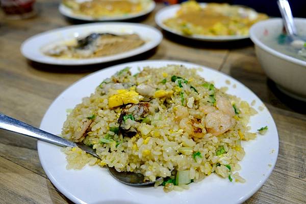 台北大同區美食｜東時鮮蚵——台北最強蚵仔煎在這！😭 巨無霸鮮