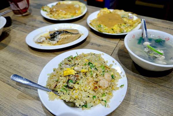 台北大同區美食｜東時鮮蚵——台北最強蚵仔煎在這！😭 巨無霸鮮