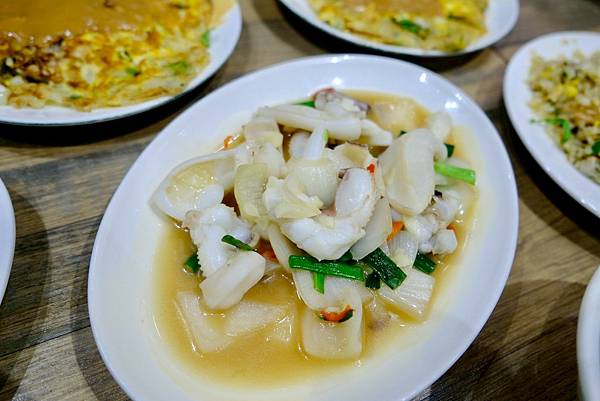 台北大同區美食｜東時鮮蚵——台北最強蚵仔煎在這！😭 巨無霸鮮