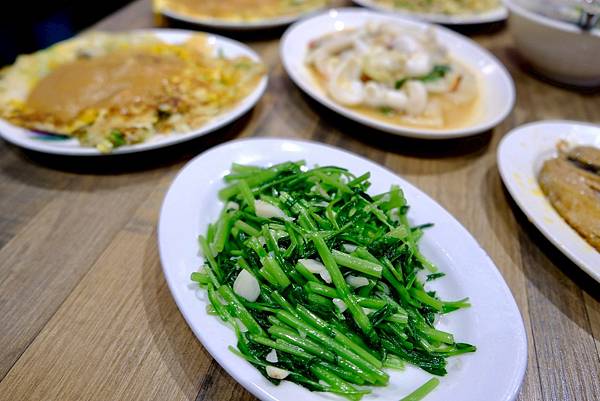 台北大同區美食｜東時鮮蚵——台北最強蚵仔煎在這！😭 巨無霸鮮
