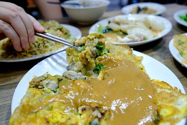 台北大同區美食｜東時鮮蚵——台北最強蚵仔煎在這！😭 巨無霸鮮
