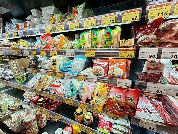 全聯新品3分鐘上桌!春水堂監製鐵板麵好吃嗎?上班族冷凍庫救星