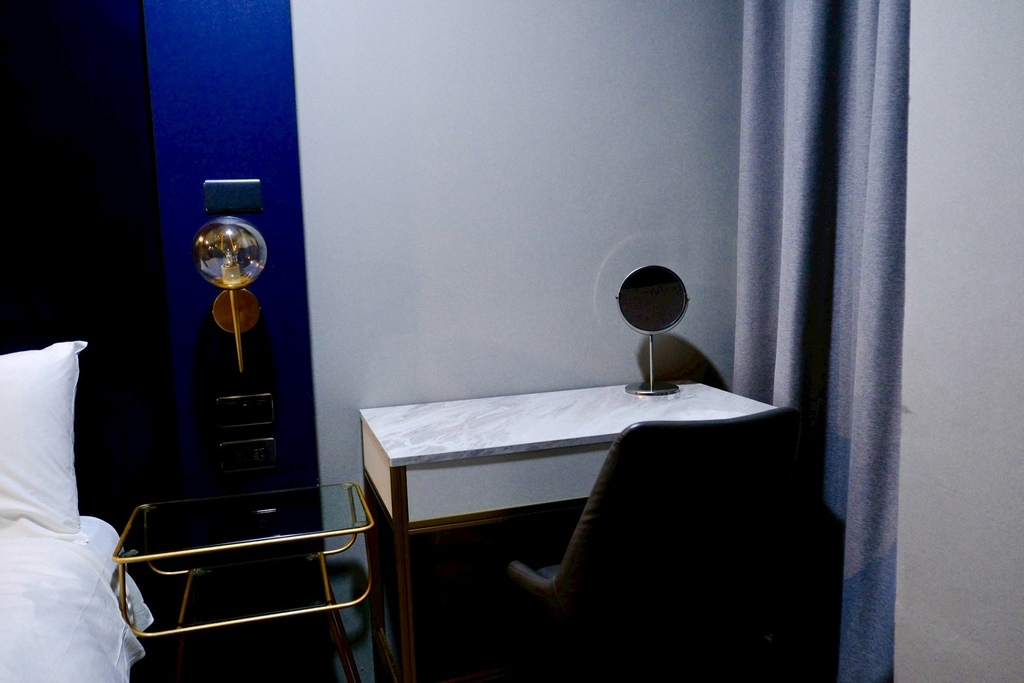 Mr. Mantter 曼特先生豪華雙人房開箱：藍金配色美哭