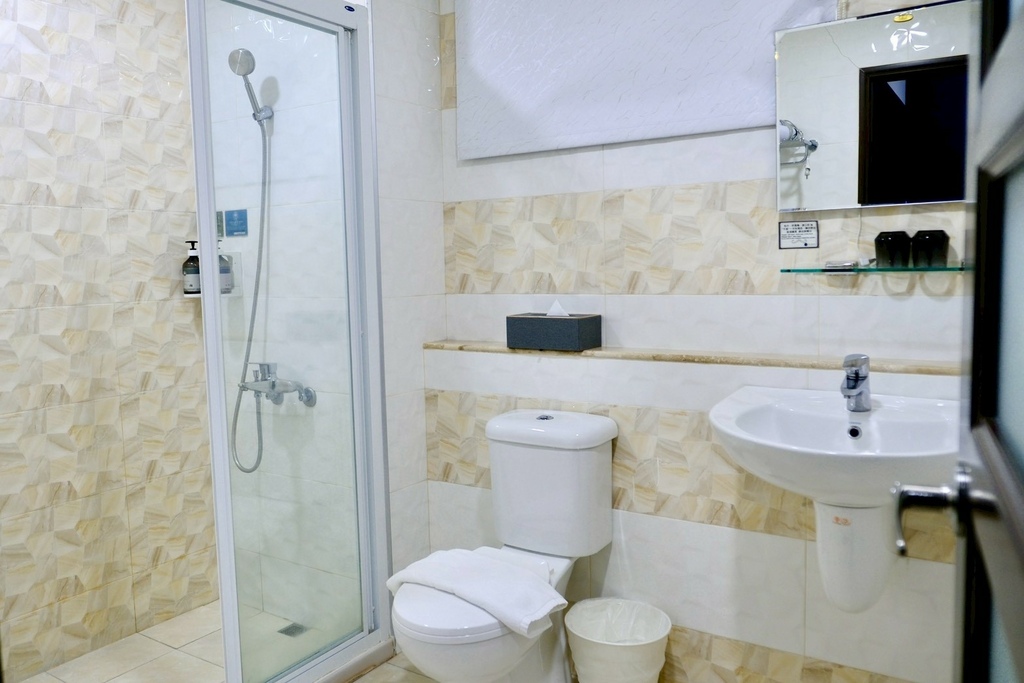 Mr. Mantter 曼特先生豪華雙人房開箱：藍金配色美哭