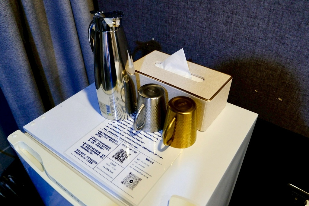 Mr. Mantter 曼特先生豪華雙人房開箱：藍金配色美哭