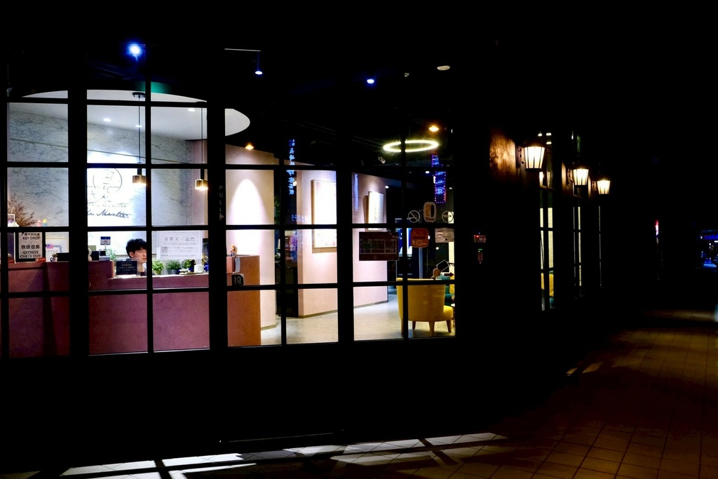 Mr. Mantter 曼特先生豪華雙人房開箱：藍金配色美哭