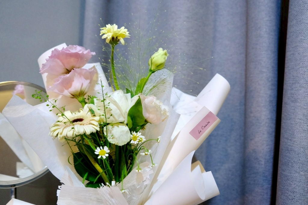 直擊PARK2草悟廣場「小戶人家」24H鮮花販賣機 💐,NT