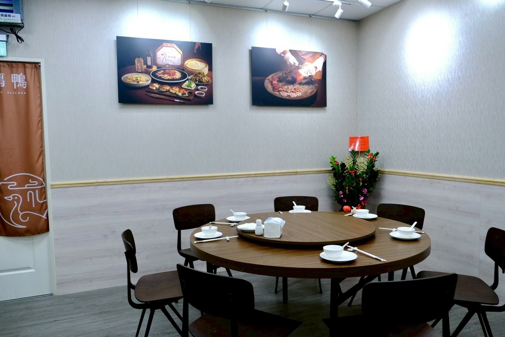 千元有找!台中高CP值烤鴨套餐!琉璃鴨握壽司、濃蝦湯泡飯、焗