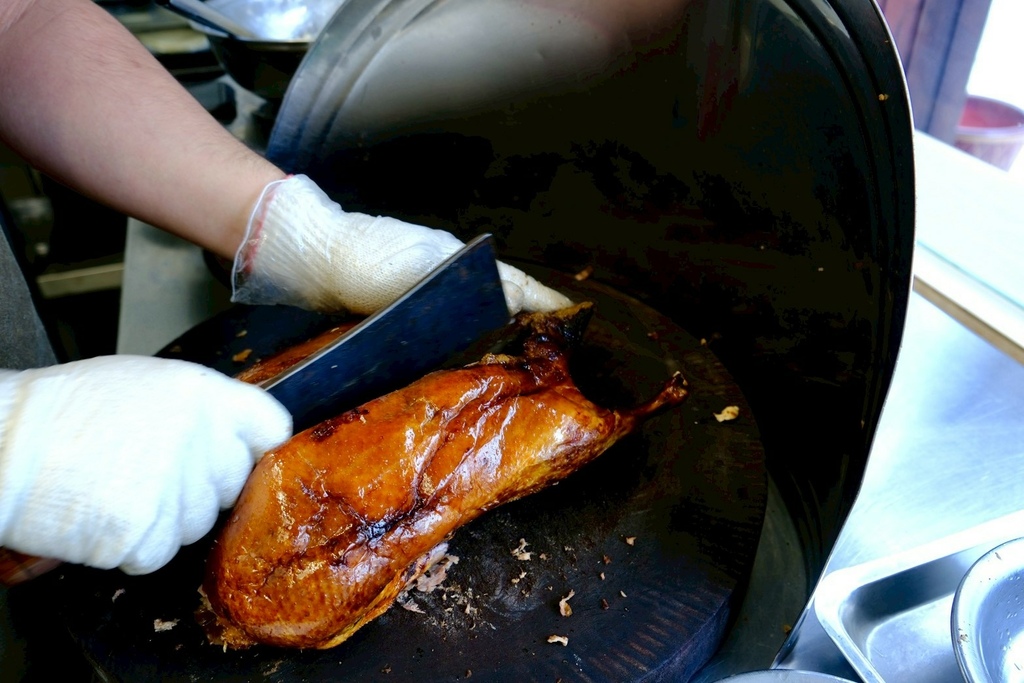 千元有找!台中高CP值烤鴨套餐!琉璃鴨握壽司、濃蝦湯泡飯、焗