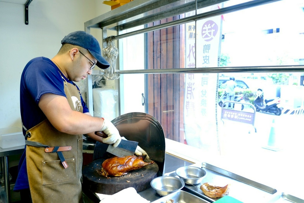 千元有找!台中高CP值烤鴨套餐!琉璃鴨握壽司、濃蝦湯泡飯、焗