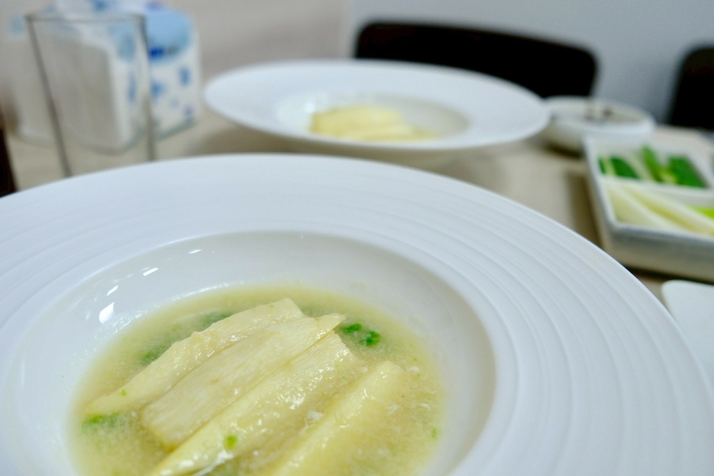 千元有找!台中高CP值烤鴨套餐!琉璃鴨握壽司、濃蝦湯泡飯、焗