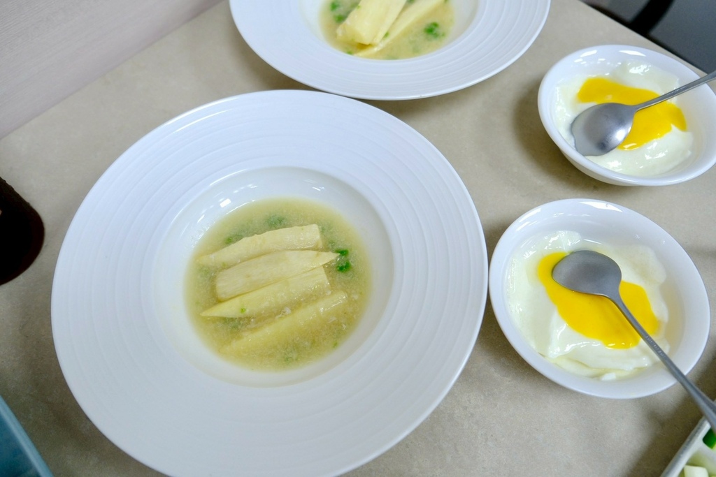 千元有找!台中高CP值烤鴨套餐!琉璃鴨握壽司、濃蝦湯泡飯、焗