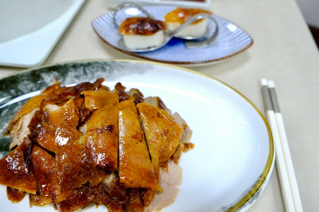 千元有找!台中高CP值烤鴨套餐!琉璃鴨握壽司、濃蝦湯泡飯、焗