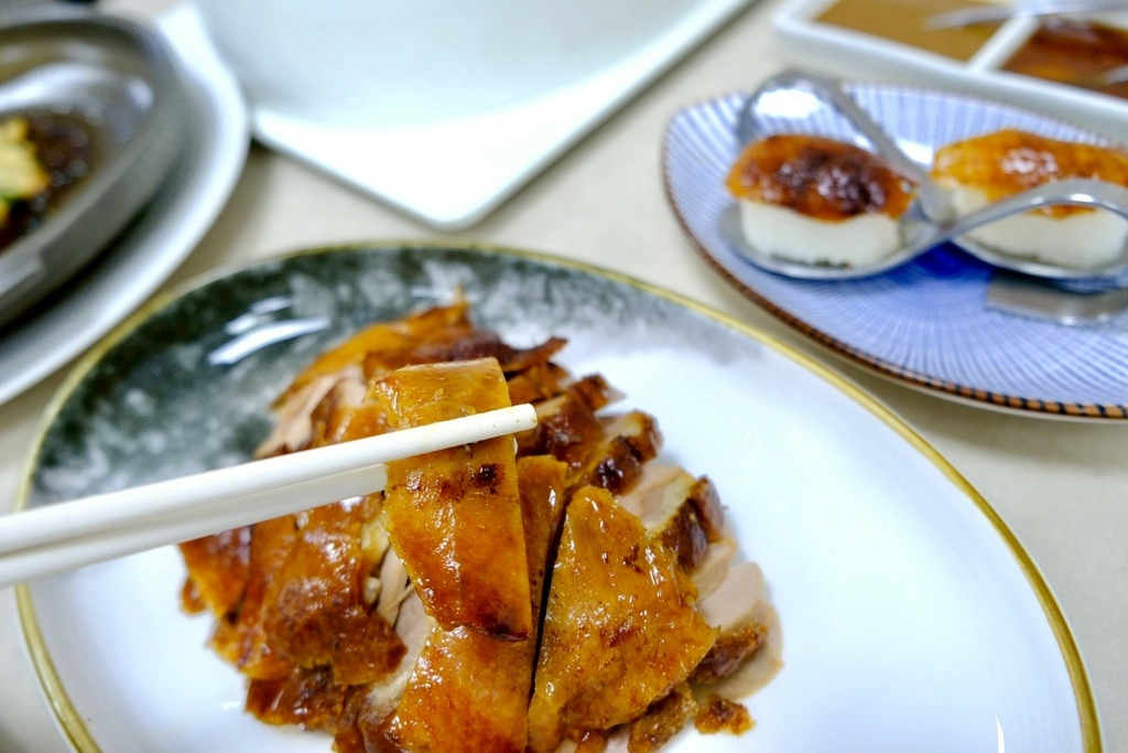 千元有找!台中高CP值烤鴨套餐!琉璃鴨握壽司、濃蝦湯泡飯、焗