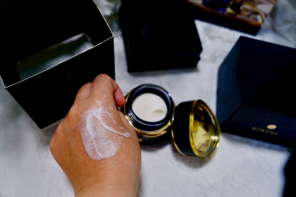 膠原蛋白保養品開箱!KORENA珂蕾娜評價超高,韓國醫美級臉