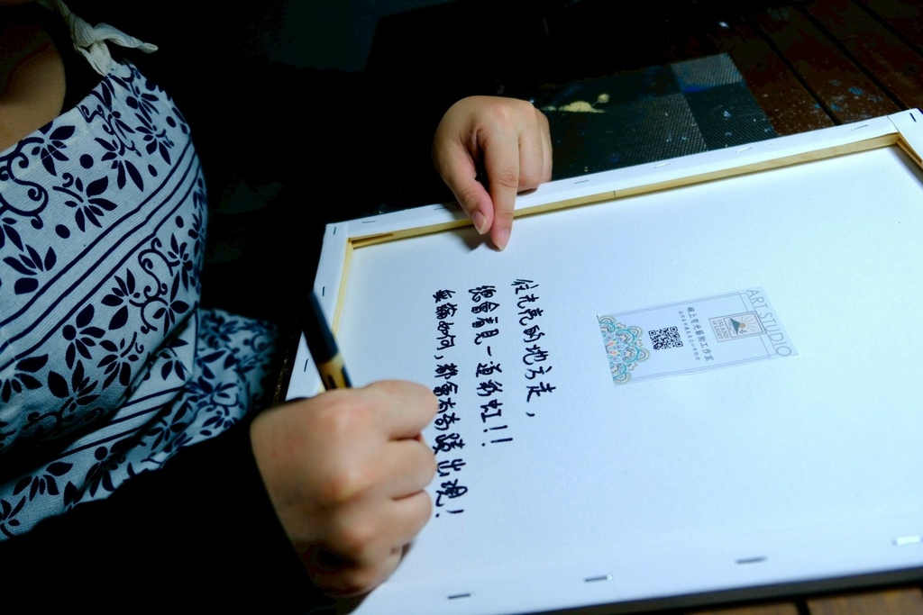 療癒藝術肌理畫!帶走屬於你的一片海洋跟正能量蝴蝶|三天解決不