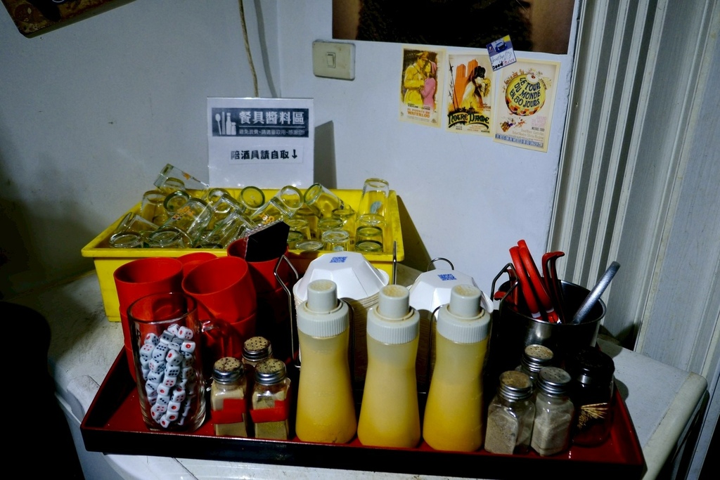 新店隱藏版美食!光明街「邱比特串燒」平價串燒開箱,爆汁紙包魚