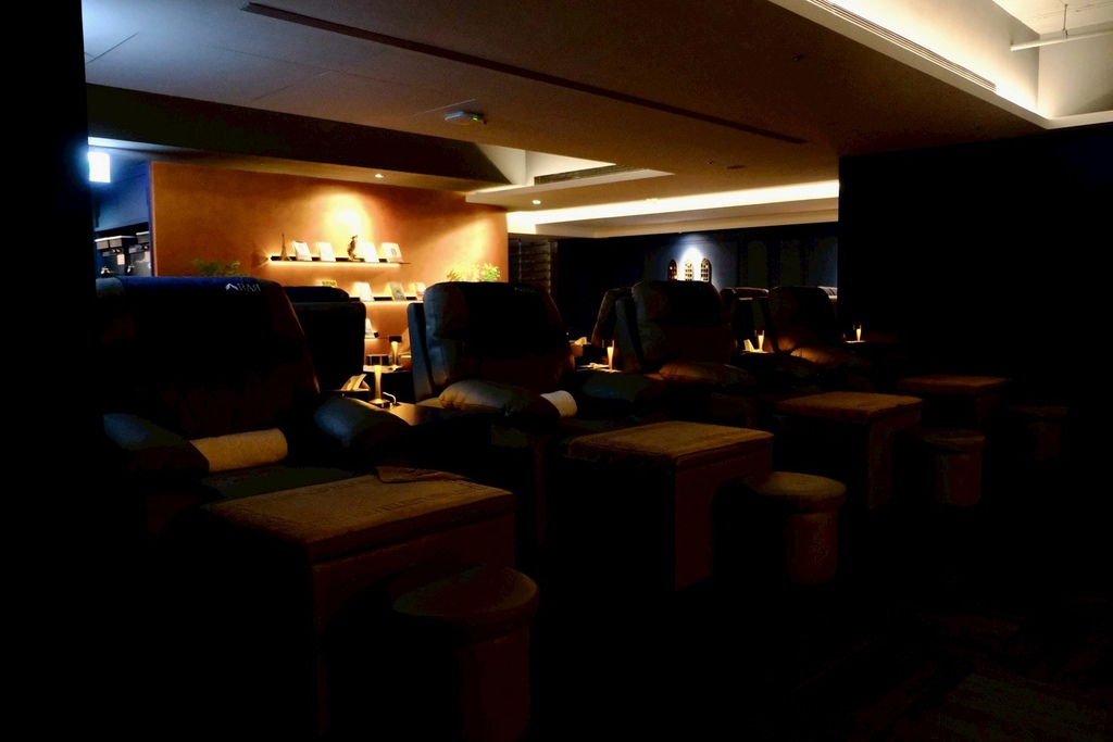 二訪板橋按摩新地標!開箱Google 5星「解壓所RAR」: