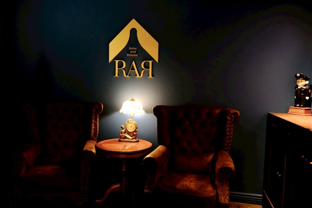 二訪板橋按摩新地標!開箱Google 5星「解壓所RAR」: