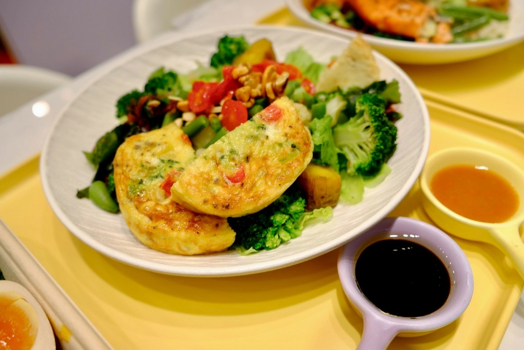 善導寺美食｜上班族午餐救星！這不是吃草，是能當正餐的「溫沙拉