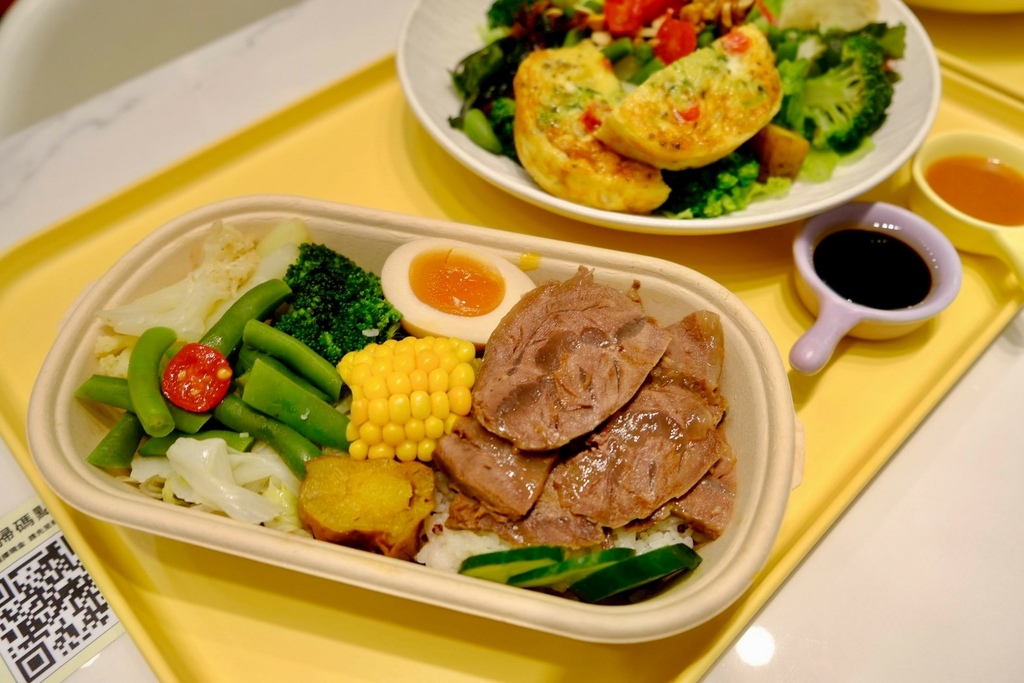 善導寺美食｜上班族午餐救星！這不是吃草，是能當正餐的「溫沙拉