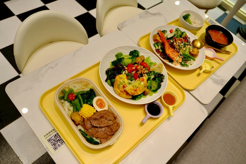 善導寺美食｜上班族午餐救星！這不是吃草，是能當正餐的「溫沙拉